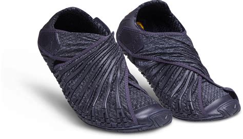 Vibram FiveFingers Shoes, Furoshiki, &  